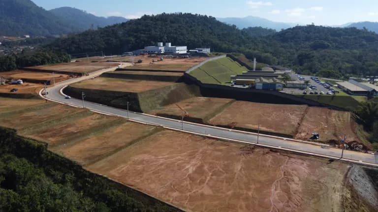 Foto de Terreno à venda, 1530m² na Rua Ricardo Georg no Itoupava Central, Blumenau