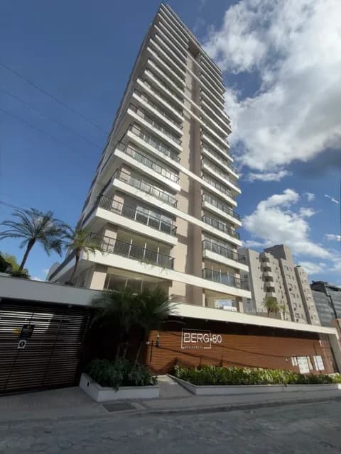 Apartamento à venda com 3 quartos, sendo 3 suítes, 3 vagas, 127m² na Rua Hermann Eckelberg no Vila Nova, Blumenau