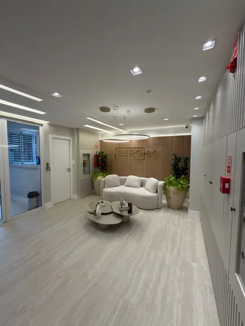 Apartamento à venda com 3 quartos, sendo 3 suítes, 3 vagas, 127m² na Rua Hermann Eckelberg no Vila Nova, Blumenau