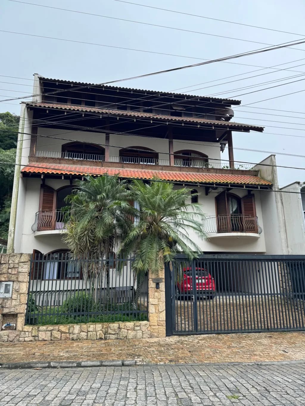 Foto de Casa à venda com 3 quartos, sendo 1 suíte, 3 vagas, 280m² na Rua Antônio Zendron no Valparaiso, Blumenau