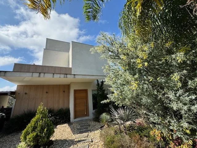 Casa à venda com 3 quartos, sendo 3 suítes, 300m² na Rua das Sibipirunas no Barragem Rio Bonito, Rio dos Cedros