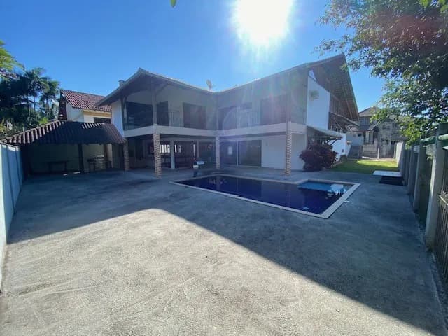 Foto de Casa à venda com 4 quartos, sendo 2 suítes, 4 vagas, 547m² no Escola Agrícola, Blumenau