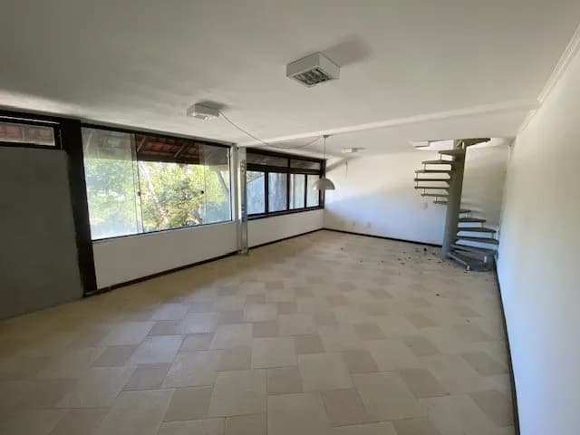 Casa à venda com 4 quartos, sendo 2 suítes, 4 vagas, 547m² no Escola Agrícola, Blumenau