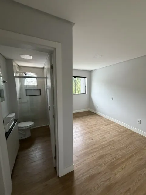 Apartamento à venda com 2 quartos, sendo 1 suíte, 2 vagas, 84m² na região do bairro Tribess, próximo à Rua Hermann Tribess, Blumenau